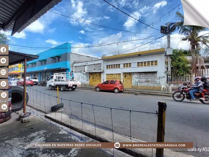 Venta por Iglesia el Calvario Mercado Oriental 0511