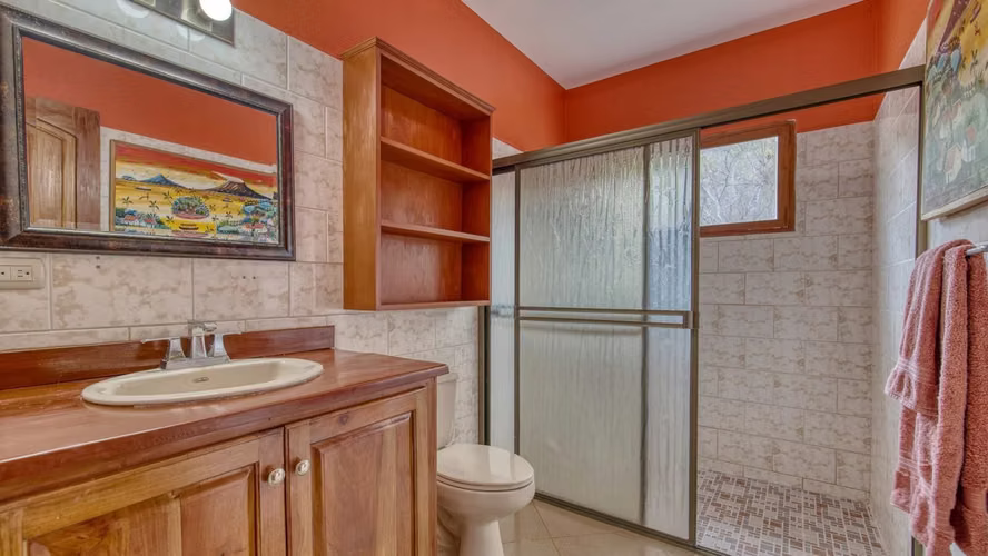 Playa Yankee Surf House - $199k