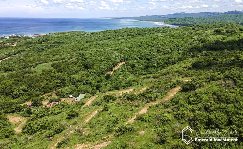Oceanview Lots At Mango Time Beach Resort In Playa El Astillero - Imagen 15