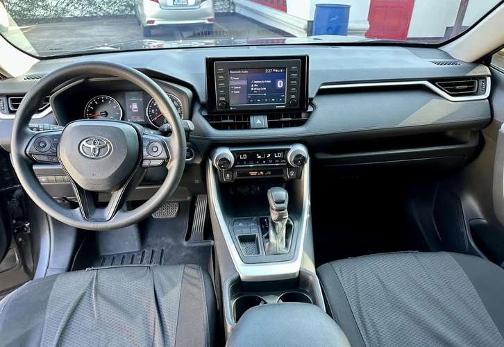 RAV4 2021 u/MODELO AUTOMÁTICA IMPECABLE APROVECHE !