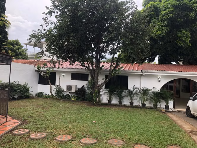 RENTA House in Santo Domingo/ NG