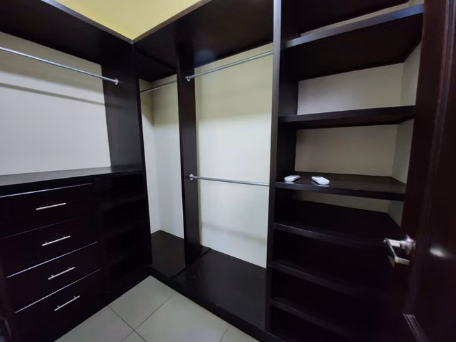 RENTA Casa en Santo Domingo/ NG - Imagen 4