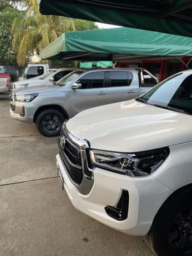 HILUX SRV AUTOMÁTICA FULL FULL NUEVA DE PAQUETE AÑO 2024