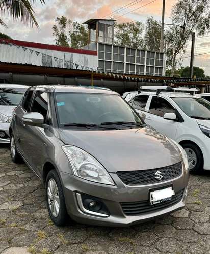 SANTA FE 2017 AUTOMÁTICA FXTRS COMO NUEVA 7 pasajeros