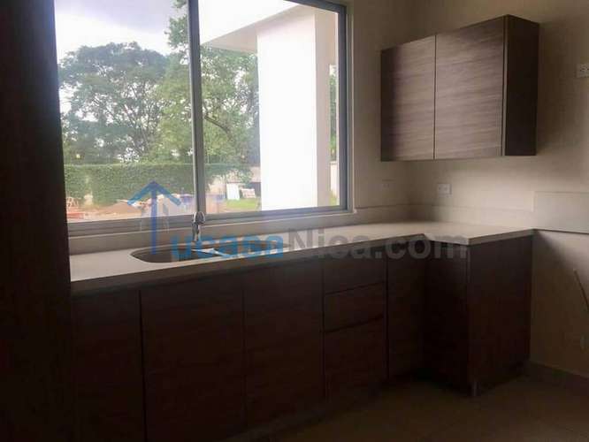 Casa moderna en condominio - Imagen 6