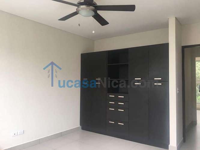 Casa moderna en condominio - Imagen 7