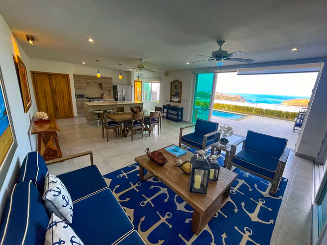 Five Bedroom Hilltop Home in El Cielo: "The Heavens" - $460k