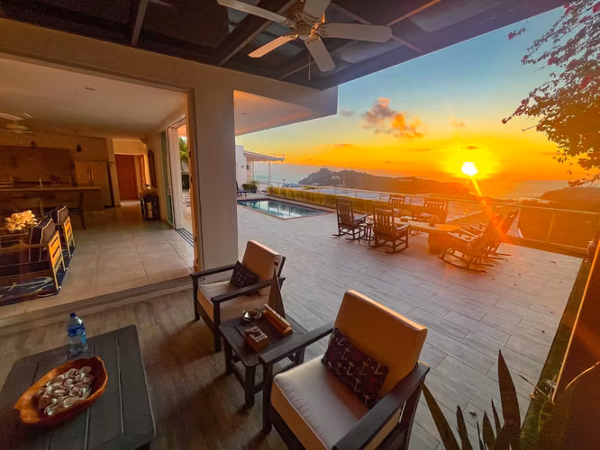 Five Bedroom Hilltop Home in El Cielo: "The Heavens" - $460k