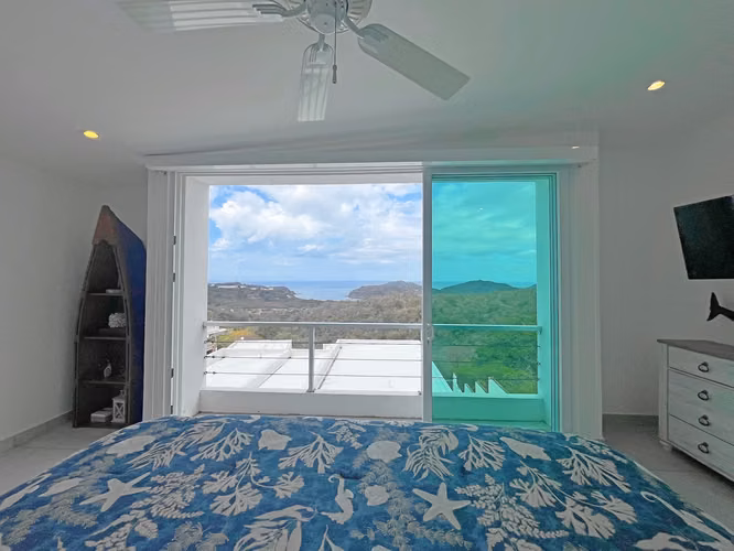 Five Bedroom Hilltop Home in El Cielo: "The Heavens" - $460k