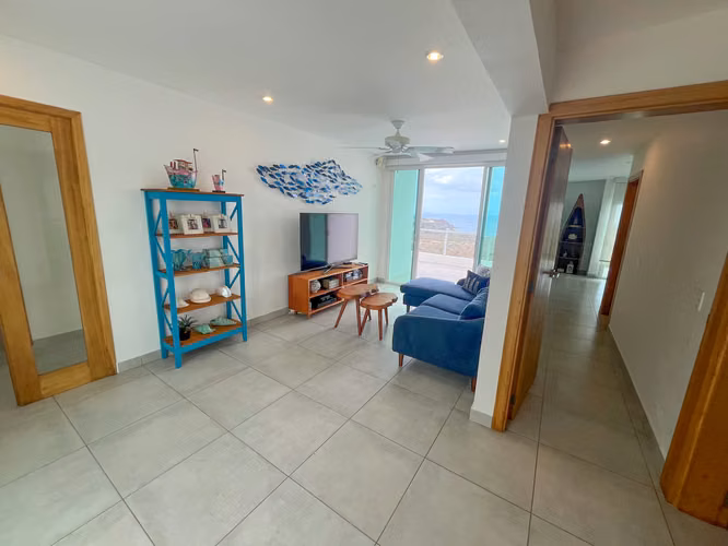 Five Bedroom Hilltop Home in El Cielo: "The Heavens" - $460k