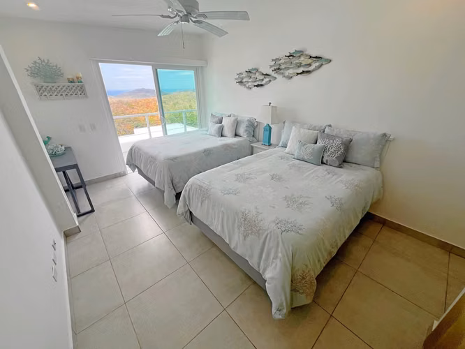 Five Bedroom Hilltop Home in El Cielo: "The Heavens" - $460k