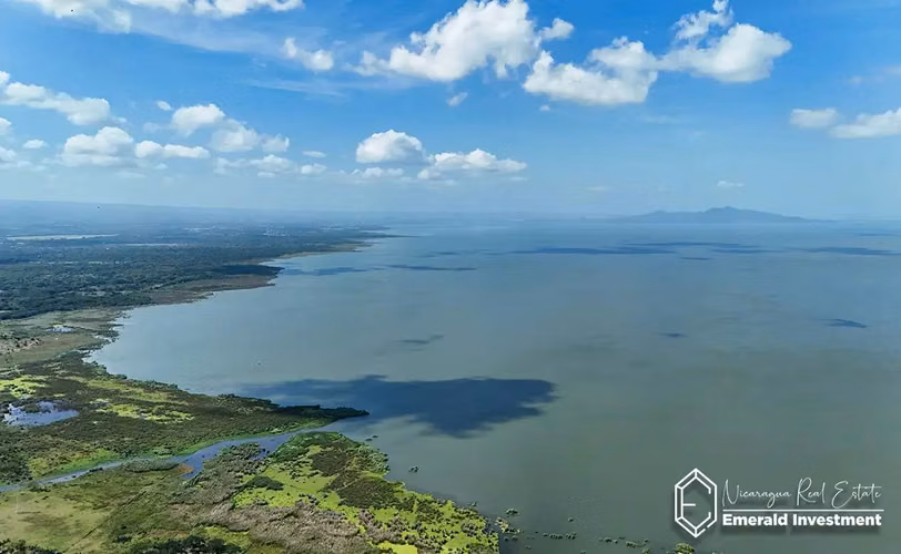 Prime 140 Acre Lakefront Property in Managua, Nicaragua - Imagen 3