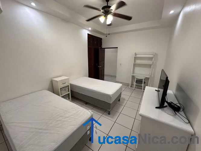 Rento con muebles casa familiar - Imagen 5