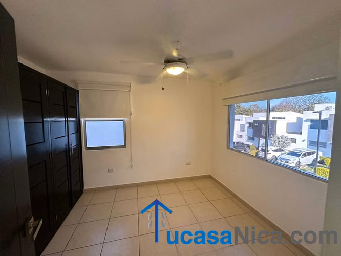 Moderna casa en santo Domingo con piscina comunal - Imagen 13