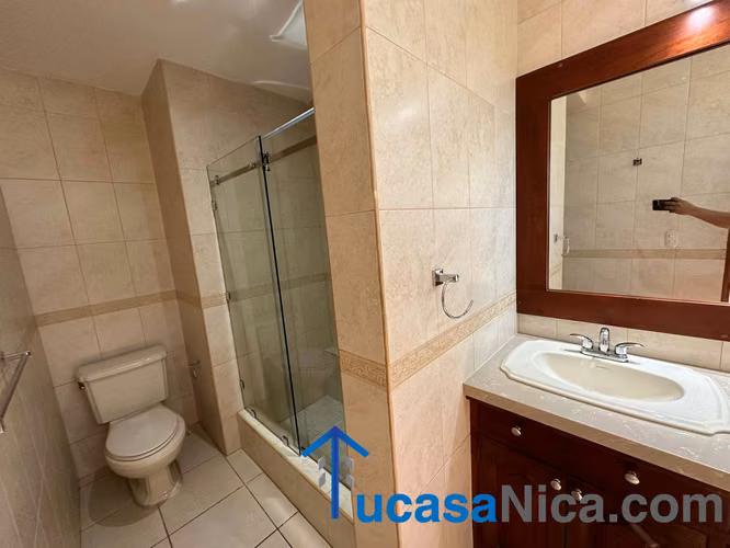 Las Colinas Casa grande con piscina propia - Imagen 9