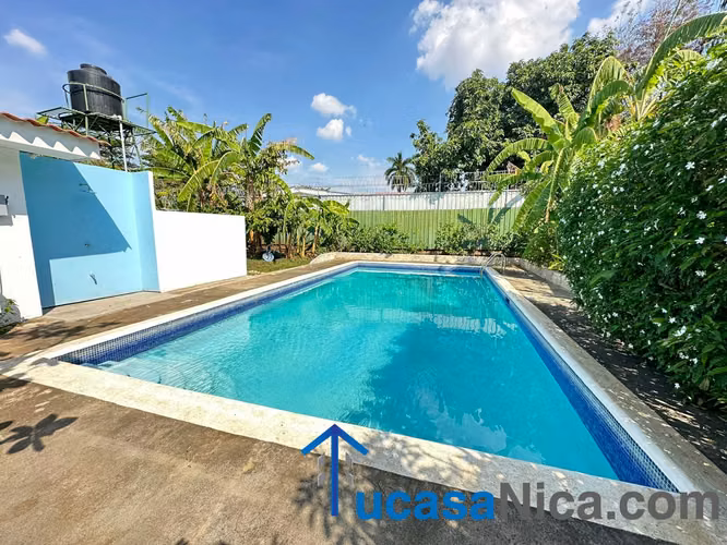 Las Colinas Big house with own pool