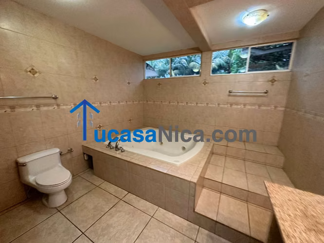 Casa con piscina propia en las colinas - Imagen 9