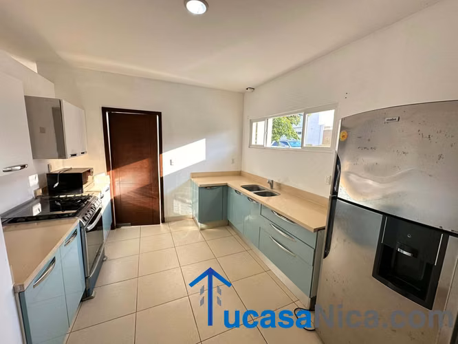 Rent with or without furniture on Sunday