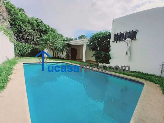 the hills house with own pool,