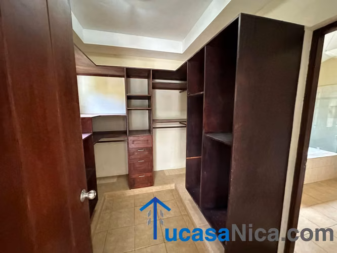 Casa privada estilo quinta en los balcones de santo domingo - Imagen 4