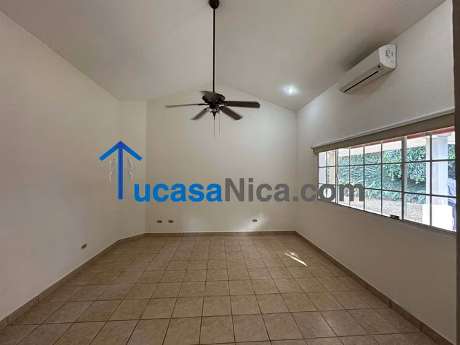 Casa grande en las colinas 5 habitaciones con 4.5 baños - Imagen 10