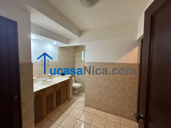 Casa grande en las colinas 5 habitaciones con 4.5 baños - Imagen 12