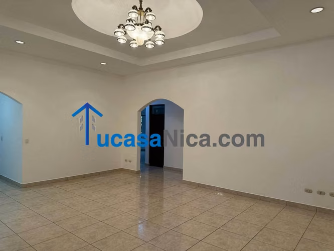 las colinas casa grande con piscina propia en condominio - Imagen 11