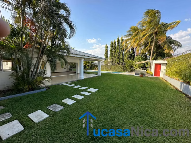 Casa Moderna con piscina de 5 habitaciones - Imagen 5