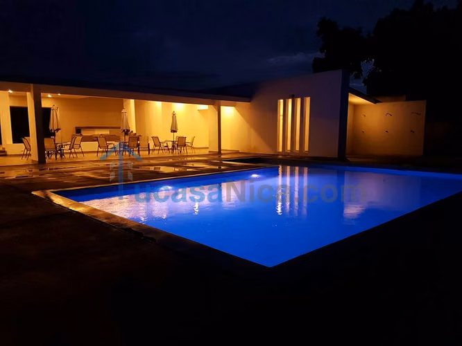 frasacatti condo with communal pool