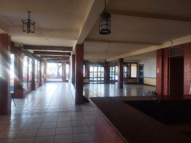 KC-SE VENDE PLAZA COMERCIAL ROTONDA EL GUEGUENSE, MANAGUA - Imagen 4