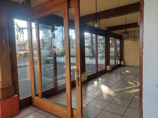 KC-SE VENDE PLAZA COMERCIAL ROTONDA EL GUEGUENSE, MANAGUA - Imagen 7