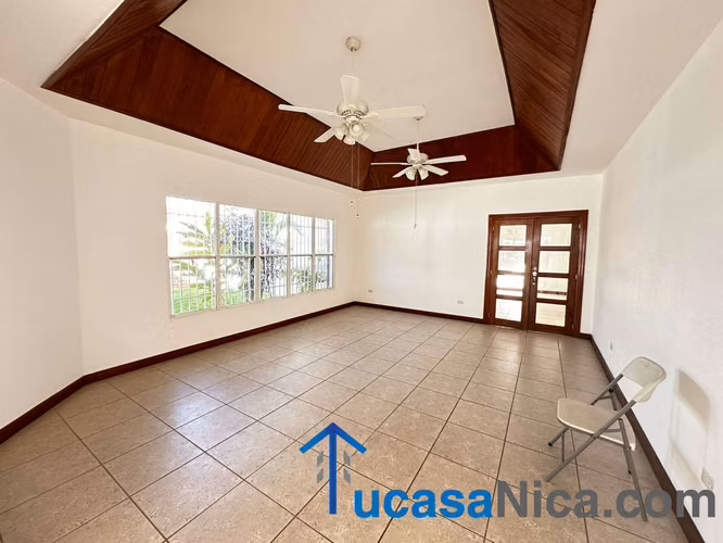 Rento Casa preciosa con buenos acabados - Imagen 12