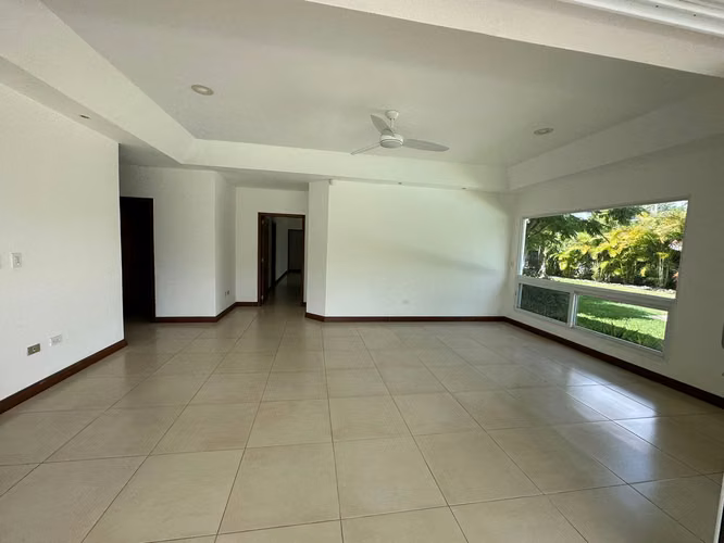 bellisima casa con piscina propia 5 habitaciones - Imagen 3