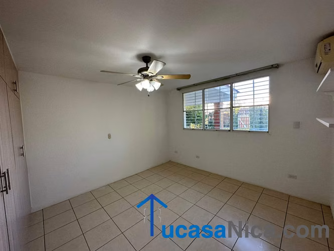 Casa de 4 habitaciones con sus baños + piscina propia