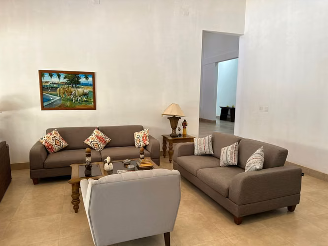 altos de villa fontana sur casa grande elegante con muebles - Imagen 7