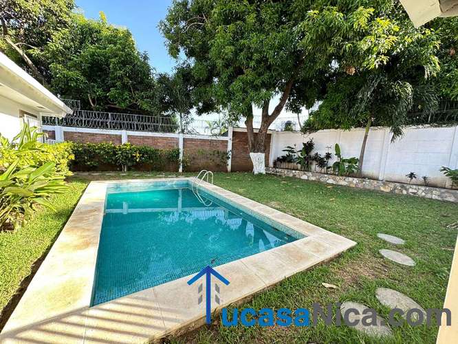 Bellisima casa privda con piscina propia moderna