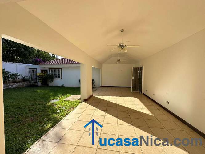 Bellisima casa privda con piscina propia moderna