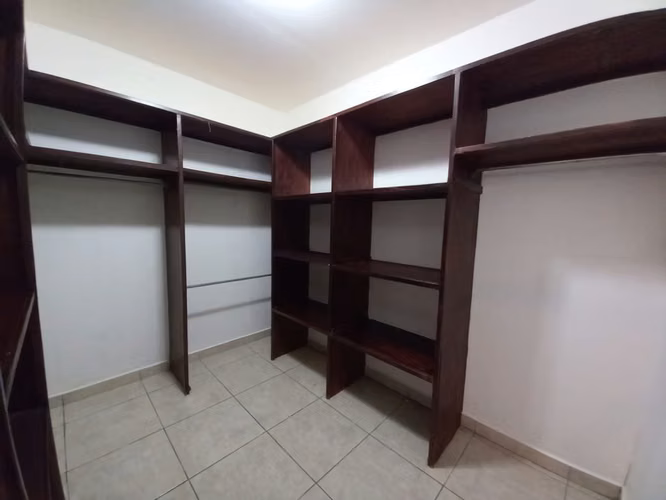 Casa con piscina en las colinas privada estilo quinta - Imagen 13