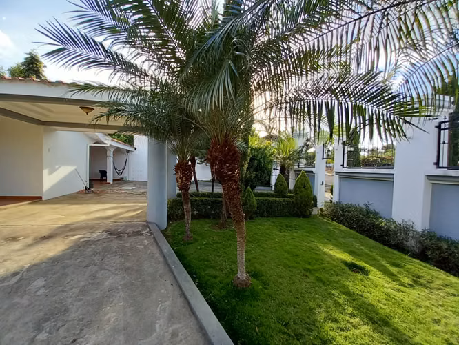 Casa con piscina en las colinas privada estilo quinta - Imagen 20
