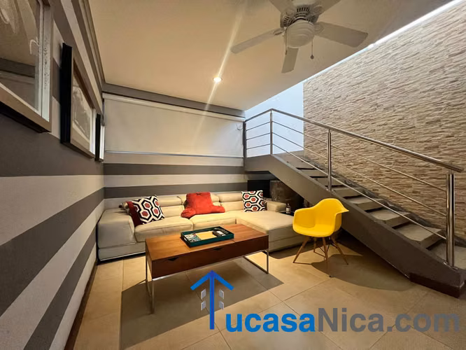 full muebles con piscina propia Moderna
