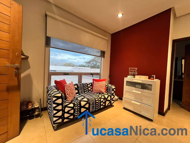 full muebles con piscina propia Moderna