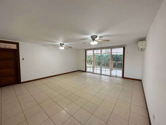 las colinas estilo quinta casa en residencial - Imagen 4