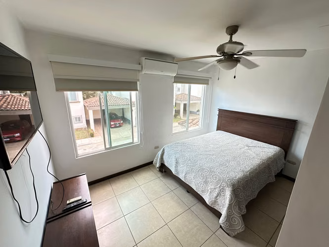 casa full muebles en las colinas de 6 habitaciones - Imagen 7
