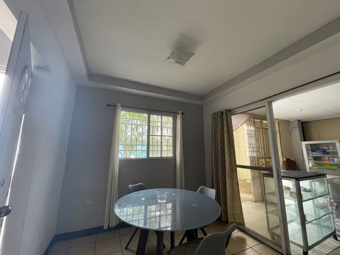 VENTA DE CASA EN MANAGUA REBAJADA, RESIDENCIAL EL DORAL, MATEARES - Imagen 9