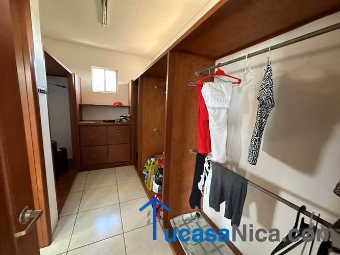 Casa grande en renta con piscina en las cumbres - Imagen 7