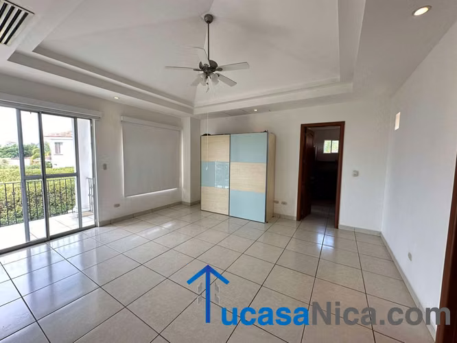 Casa grande en renta con piscina en las cumbres - Imagen 3