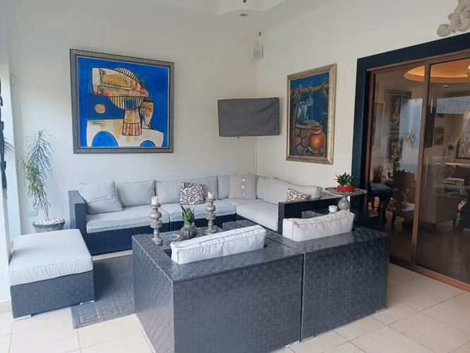 Santo Domingo casa con piscina