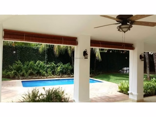 Condominio en Santo Domingo Casa Privada con Piscina - Imagen 3