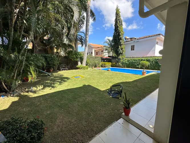 Condominio en Santo Domingo Casa Privada con Piscina - Imagen 13