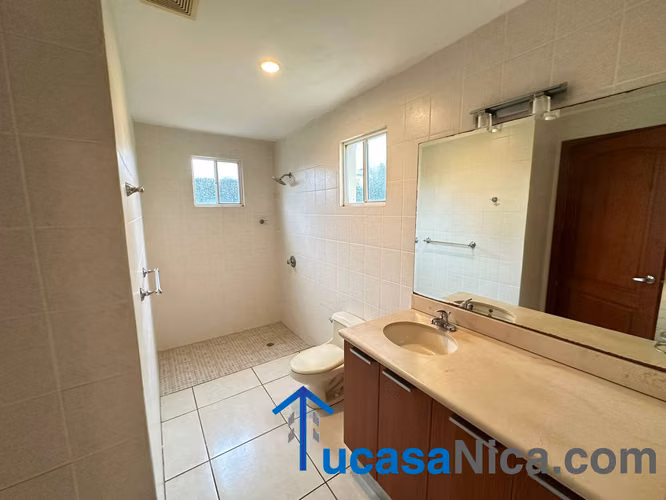 Casa grande en condominio top en las cumbres - Imagen 8
